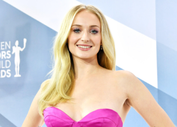 Sophie Turner Biography, Age, Career, Family, Affairs & More 8 Sophie Turner Biography, Age, Career, Family, Affairs & More