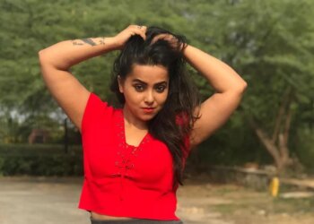 Minakshi Dey Biography, Age, Career, Family, Boyfriend & More